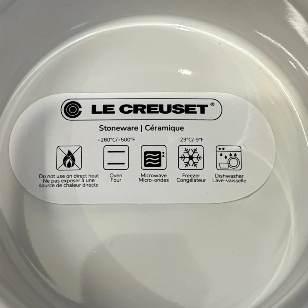 NWT Le Creuset 10cm round stoneware White Mini Cocotte